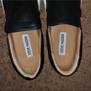 Steve Madden Black slip ons
